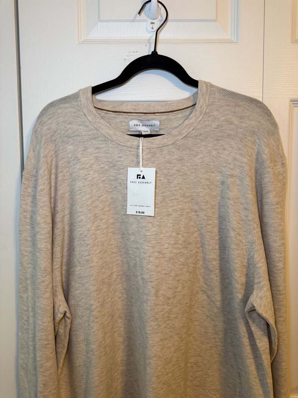 Free Assembly Men's Crew Neck Long Sleeve Sweater Beige Melange Size XL